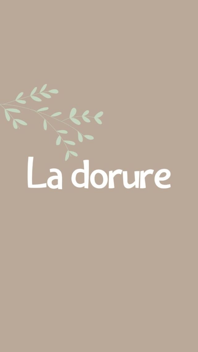 Application de la dorure sur le plateau vague moyen format !
J'applique toujours la dorure dans un second temps, après avoir coulé ma pièce. Cela permet de mieux voir la dorure, en gardant la douceur de la Jesmonite 😍
J'ai eu un gros coup de cœur en préparant ce plateau, le rose pastel avec le doré vont vraiment bien ensemble je trouve 😍
#jesmonite_ltd #jesmonite #jesmonitetrays #plateaudeco #decomaison #accessoiredeco #decoentree #artisanat #faitmain #artisanatlocal #madeinisere #lelabocreatif #commentfaire #madeinfrance